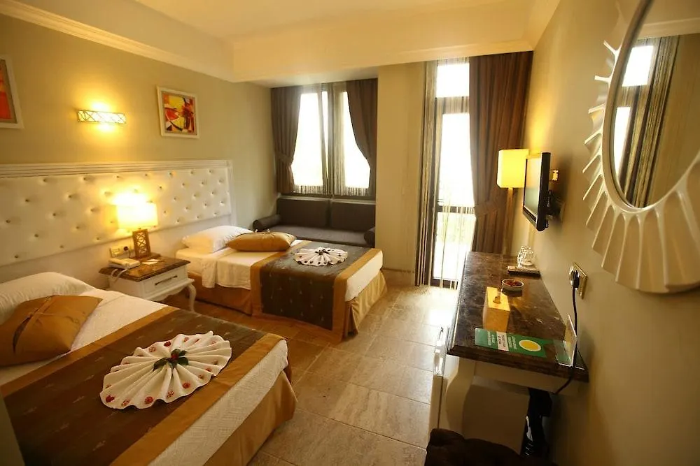 Merriment Hotel Öludeniz