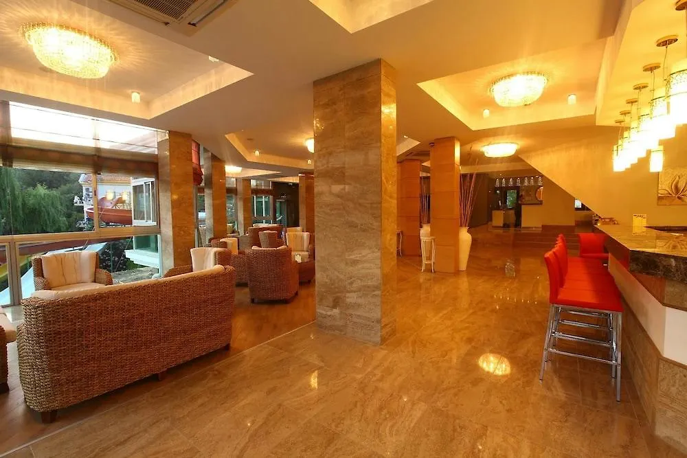 Merriment Hotel Öludeniz 2*,